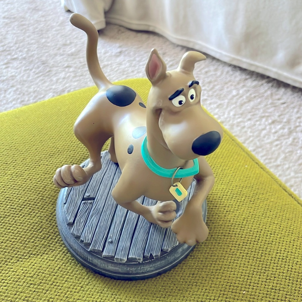 Scooby-Doo RARE FIND Maquette Statue Hanna-Barbera 1996 VERY COLLECTIBLE